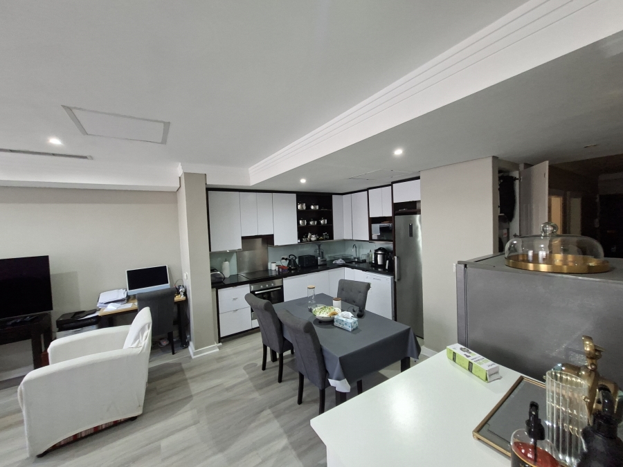 2 Bedroom Property for Sale in Cape Town City Centre Western Cape